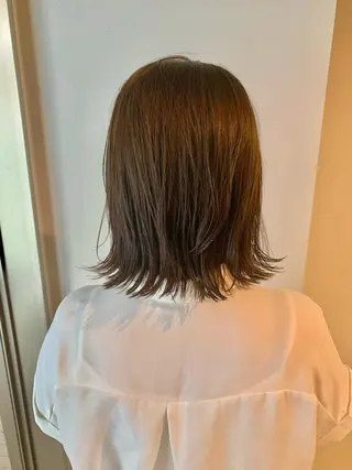ミディアム うしだ かおるのヘアスタイル