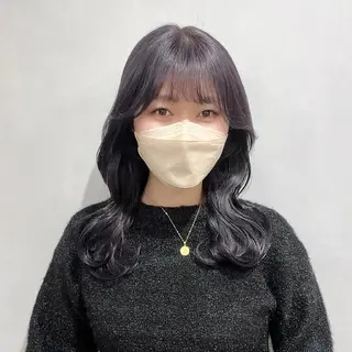 セミロング カラー 🩵ブリーチカラー MIORI🩵のヘアスタイル
