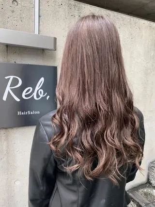ミディアム カラー レイヤーカット 西村あきやのヘアスタイル