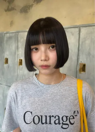 ショート ボブ・カラー 琴音のヘアスタイル
