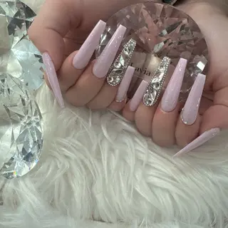 ネイル lavia🖤 ayumiのネイルデザイン
