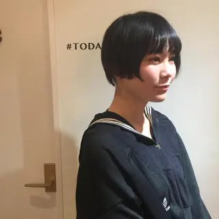 ショート ホワイト&レイヤーカ ットエクステ長畠俊輔のヘアスタイル