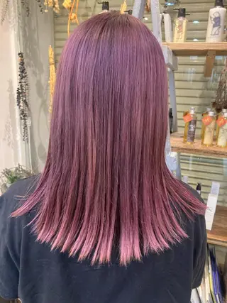 セミロング カラー カナザワ アリッサのヘアスタイル