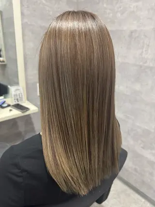 セミロング _WHITE上本町 代表のヘアスタイル