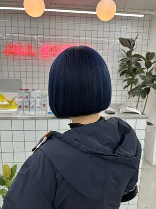 ショート カラー 🫧‪Ameri🫧 Emma ecoleのヘアスタイル