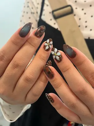 ネイル +vico Reiのネイルデザイン