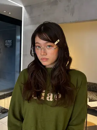 ロング KAREN(ému) 伏見/カットモデルのヘアスタイル