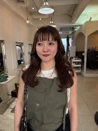 ロング Maho/海外 レイヤー/ハッシュのヘアスタイル