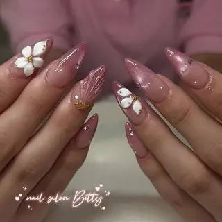 ネイル Bitty momona🩵✨のネイルデザイン