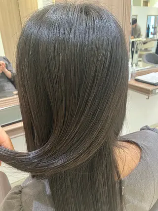 ロング ☂️Ash 新杉田☂️山本のヘアスタイル