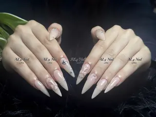 ネイル AiLy Nail 上野店のネイルデザイン