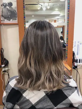 ミディアム カラー 韓国ヘア🤍髪質改善 🇰🇷AKANEのヘアスタイル