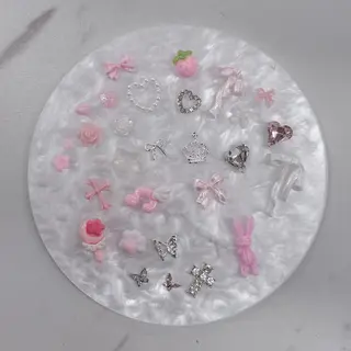 ネイル ユカ‎𖤐y2k/ 堺筋本町/心斎橋のネイルデザイン