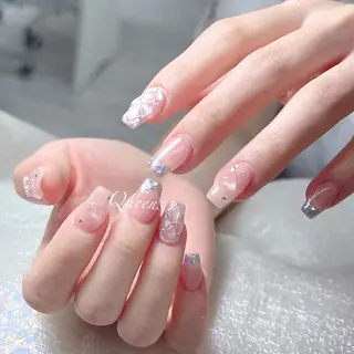 ネイル Queens テイのネイルデザイン