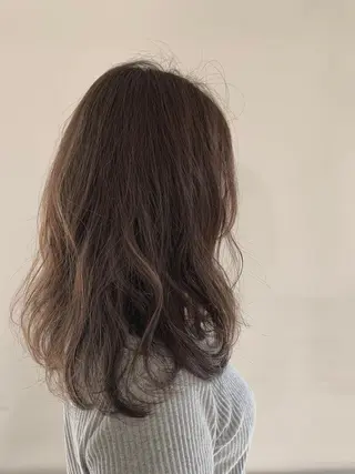 セミロング カラー パーマ ヘアアレンジ 加藤 綾華のヘアスタイル