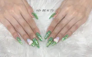 ネイル D-BEAUTY Nailsalonのネイルデザイン