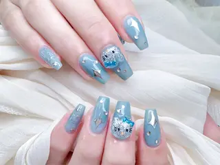 ネイル 🎀M nails✨ ビューティーのネイルデザイン