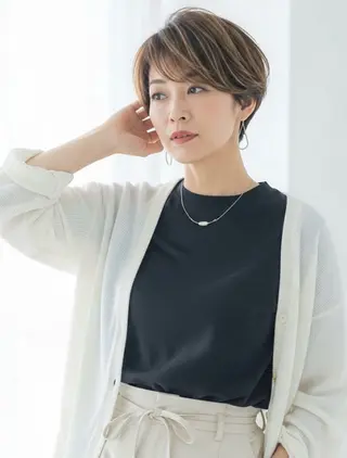 ショート カラー Crystal magic 💫宮崎のヘアスタイル