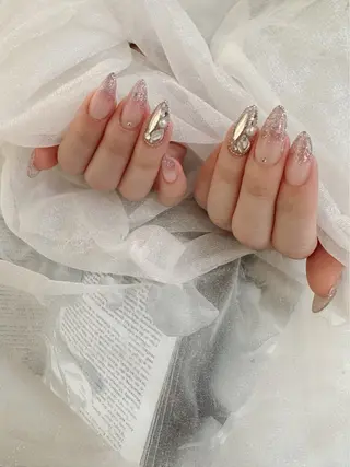 ネイル sara : salon ELVIのネイルデザイン