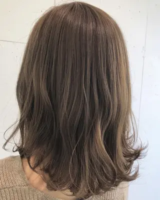 セミロング カラー 山形 光輪子のヘアスタイル
