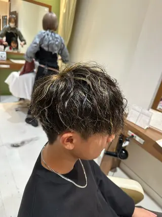 カラー メンズ 野中 大河のヘアスタイル