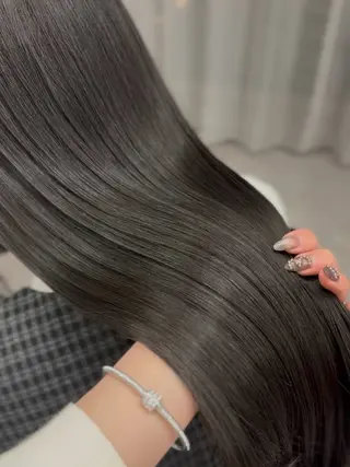 ロング カラー MARIワンホンヘア /透明感/グレージュのヘアスタイル