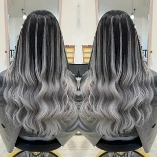 ロング KR2S× 亜以加のヘアスタイル