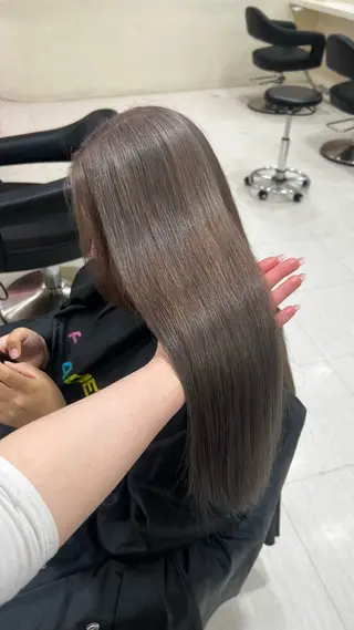 ロング カラー ヘアアレンジ 韓国レイヤー&ピンク 艶髪🩶maikoのヘアスタイル