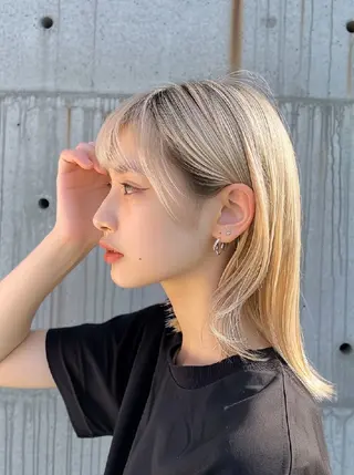 カラー Luisハイライト　 喜連瓜破、髪質改善のヘアスタイル