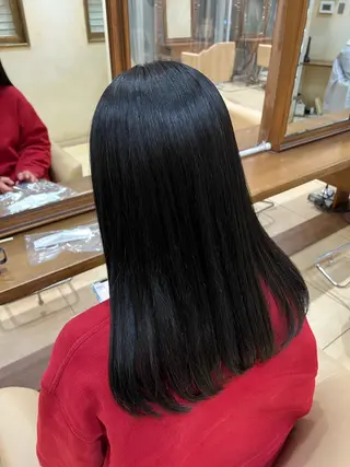 ミディアム カラー 菅沼 花琳のヘアスタイル