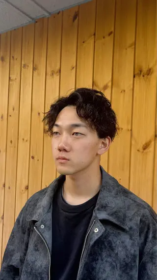 ショート パーマ メンズ くせ毛特化・縮毛矯正 メンズパーマ・笠原のヘアスタイル