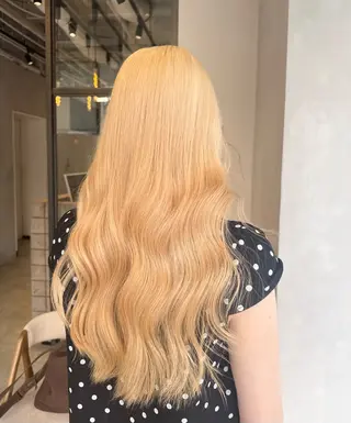 ロング カラー ハイトーン/うる艶 🤍カラー Mioのヘアスタイル