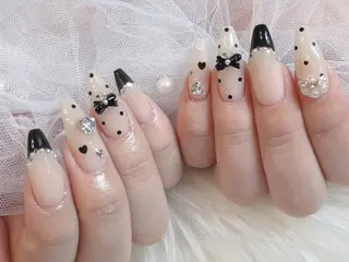 ネイル le'a -レア-のネイルデザイン