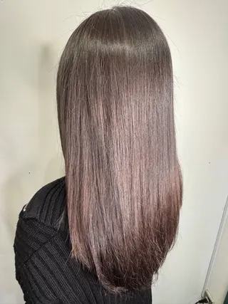 ロング カラー 大塚 しおりのヘアスタイル
