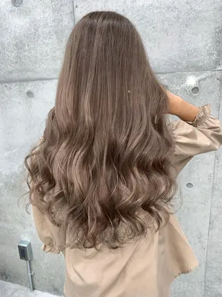 ロング 山田 絵里菜のヘアスタイル