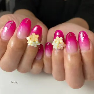 ネイル Legit nail salonのネイルデザイン