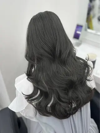 ロング カラー 赤み消し韓国ヘア レイヤー縮毛🤍渡邉のヘアスタイル