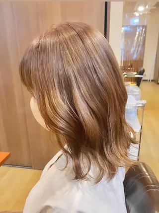 ミディアム カラー 女性目線でつくる ボブ縮毛矯正のヘアスタイル