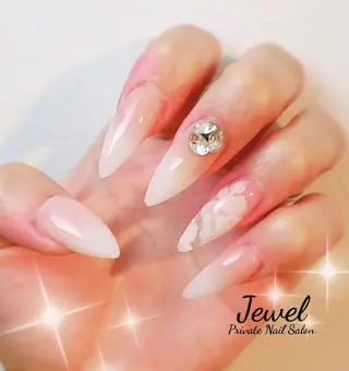 ネイル ＪＥＷＥＬ ＮＡＩＬのネイルデザイン