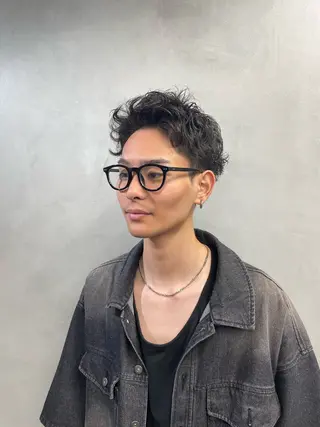 ショート カラー パーマ ヘアアレンジ メンズ fifth 石川 凪のヘアスタイル
