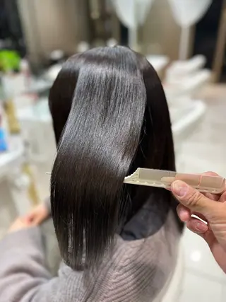 ミディアム 髪質改善・縮毛矯正 大石　郷のヘアスタイル