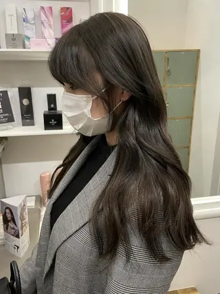 ロング YUYU🦕 /エクステ/艶カラーのヘアスタイル