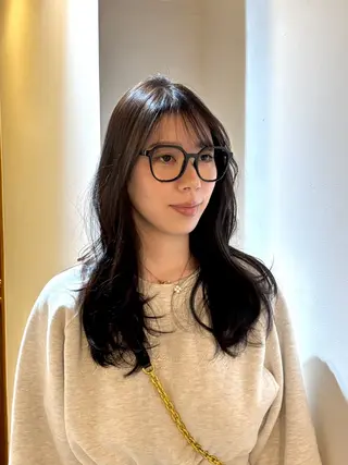 ロング 岸本 まほのヘアスタイル
