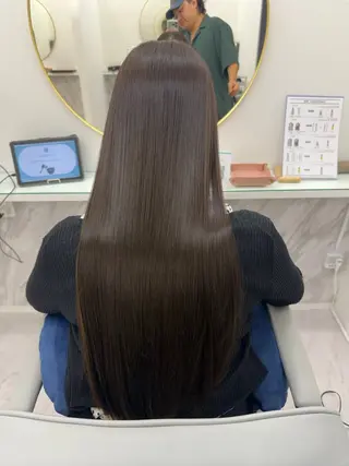 ロング 神 甚八のヘアスタイル