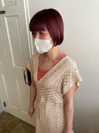 ショート カラー MIOベージュカラー 柔らかいカラーのヘアスタイル