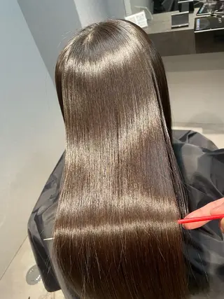 セミロング 美髪縮毛矯正メーカー 認定【山田カナト】のヘアスタイル