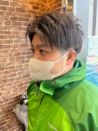ミディアム カラー パーマ ヘアアレンジ メンズ キッズ ネイル マツエク・マツパ アイブロウ 久木原 ゆりのヘアスタイル