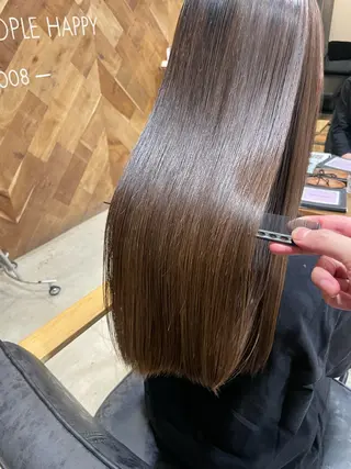 セミロング カラー 松木 一華のヘアスタイル
