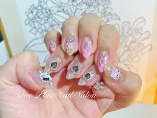 ネイル One Plus Nail Salonのネイルデザイン