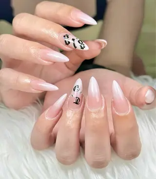 ネイル Julie NailSalonのネイルデザイン